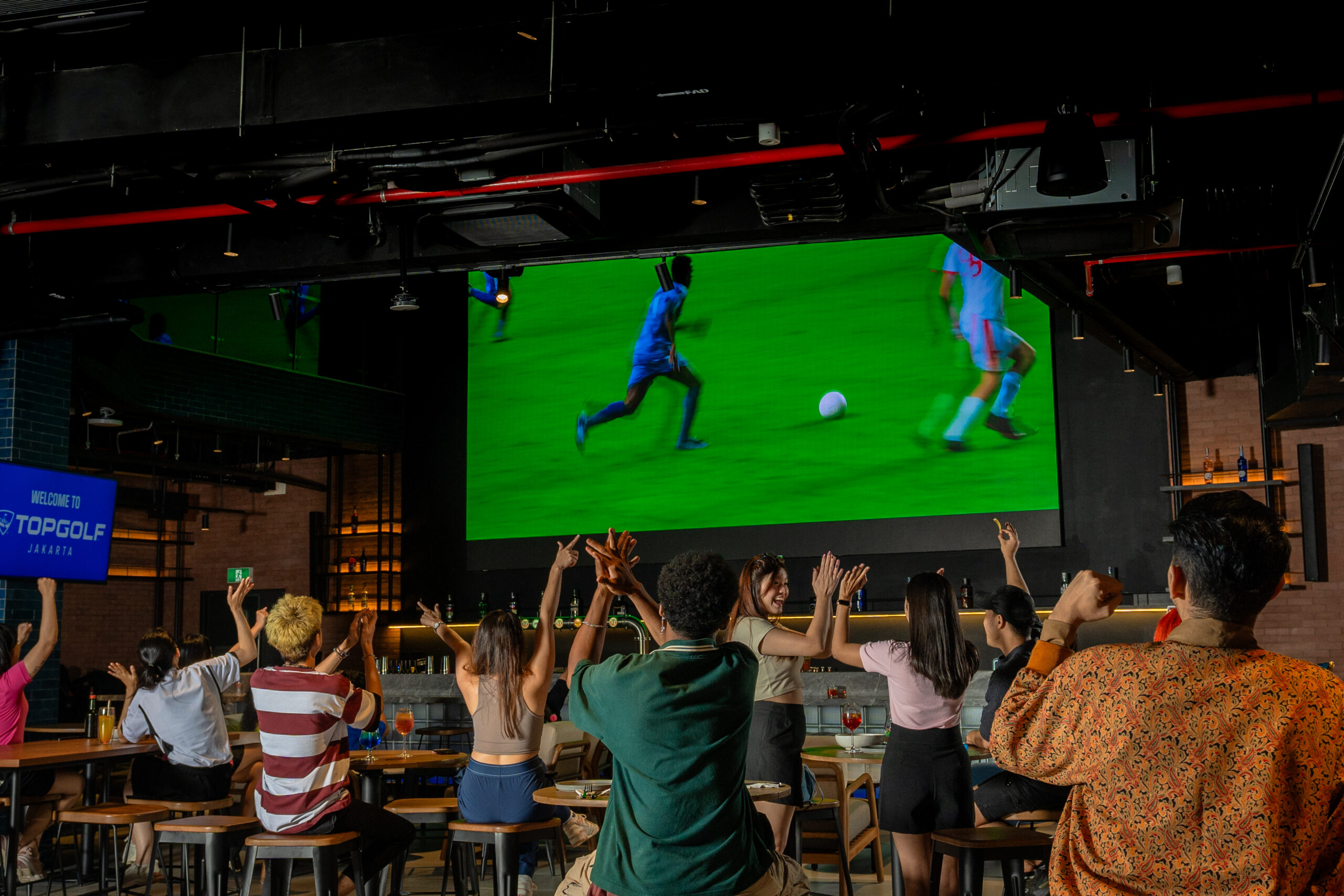 Nikmati Pengalaman Terbaik Sport Bar di Jakarta Bersama Topgolf Jakarta